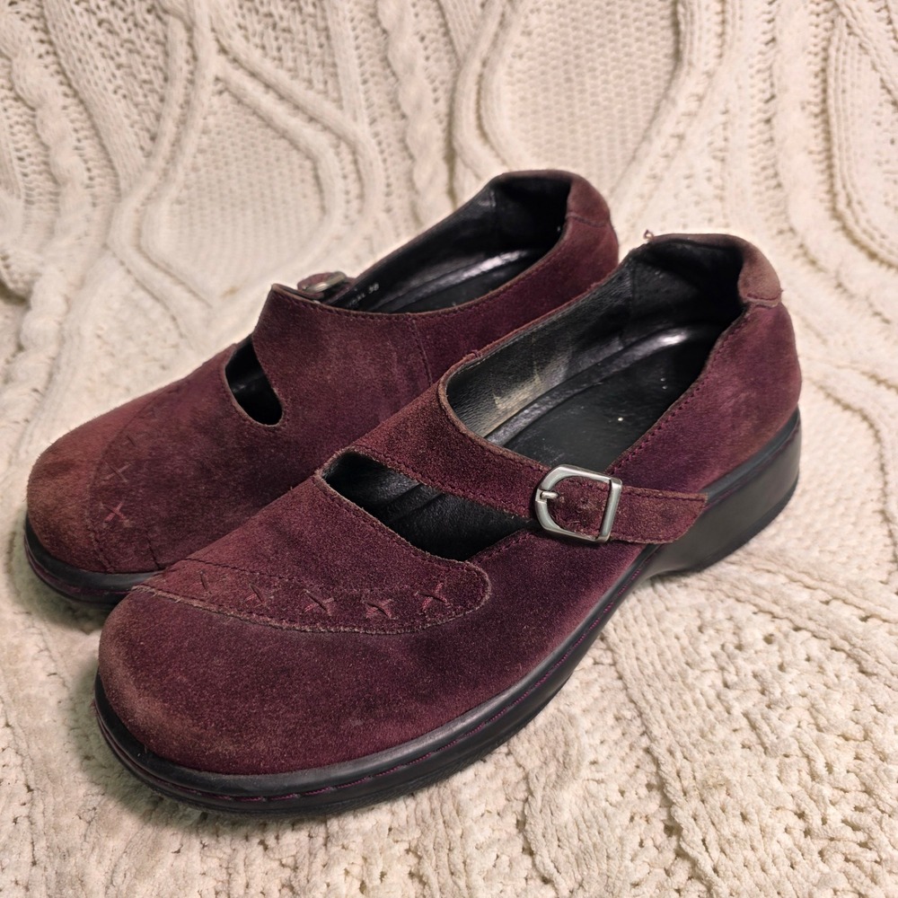 Dansko‎ Mary Jane Shoes Burgundy Suede Buckle Strap Women 38 7 7.5 Excellent